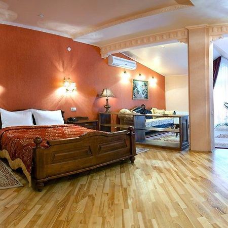 Okolytsya Motel Rivne Luaran gambar