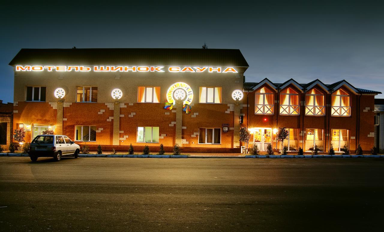 Okolytsya Motel Rivne Luaran gambar
